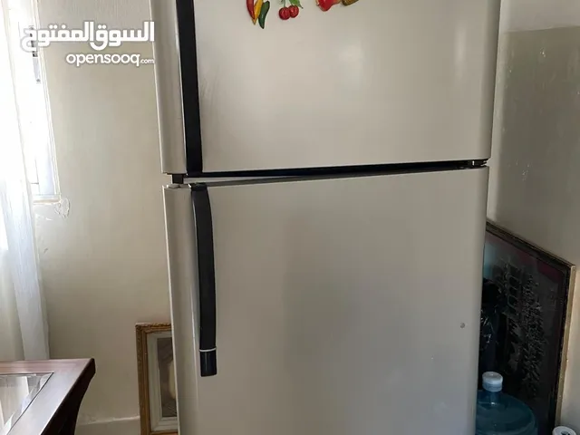 ثلاجة كليفينتور لون سيلفر