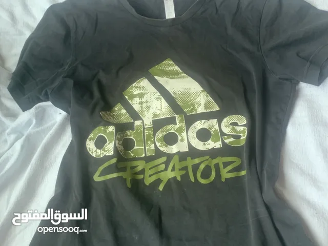 T-shirt adidas من عمر 11-14 تعاون creator في سعر مناسب ومنافس جدا متوفر في كندا فقط