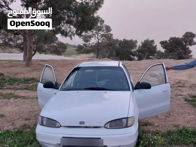 1996, هيونداي, اكسنت, Standard