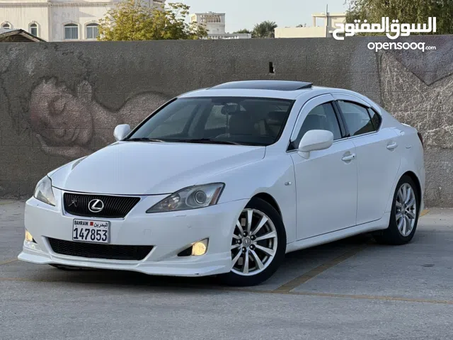 Used Lexus IS in Northern Governorate