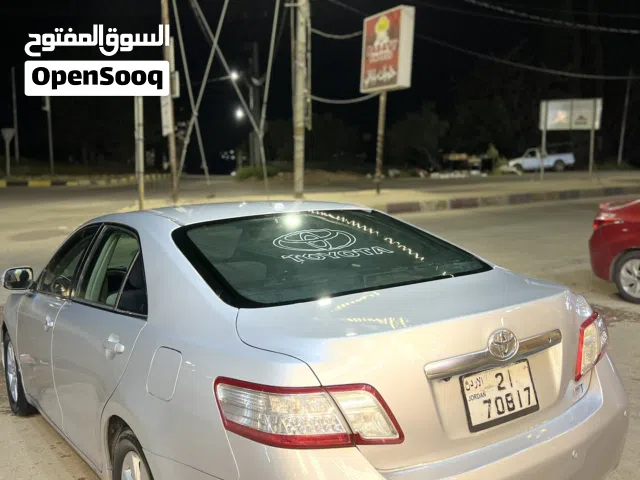 2010 تويوتا كامري LE