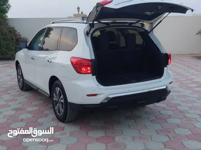 Used Nissan Pathfinder in Muscat