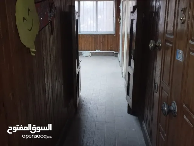 للايجار مكتب موقع مميز بالعجوزه الدور الاول