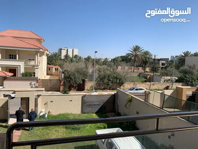 550 m2 More than 6 bedrooms Townhouse for Sale in Tripoli Al-Seyaheyya