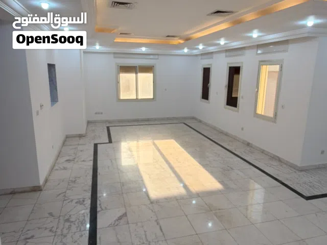 300 m2 5 Bedrooms Apartments for Rent in Hawally Salwa