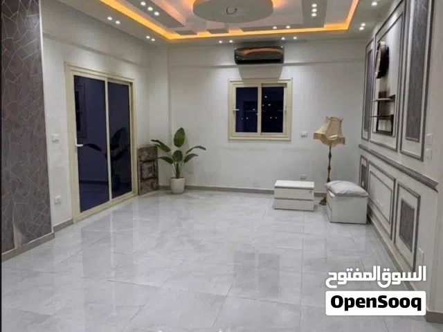 شقة مميزة للبيع في زايد هايتس – مساحة كبيرة وموقع راقي