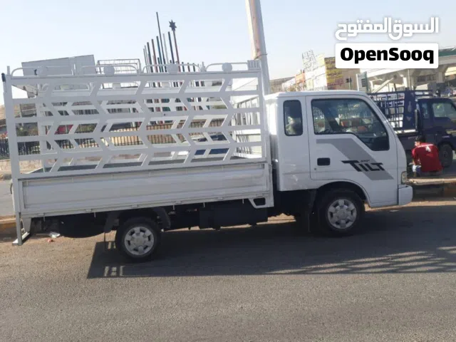 نقل عفش وجميع البضائع داخل الزرقا وعمان