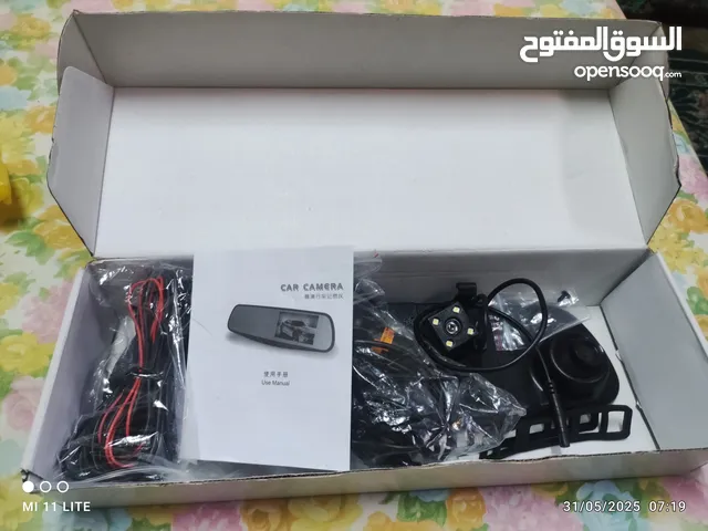 مرآة وسطية مع كاميرا أمامية وخلفية للبيع بسعر نهائي 10دنانير.