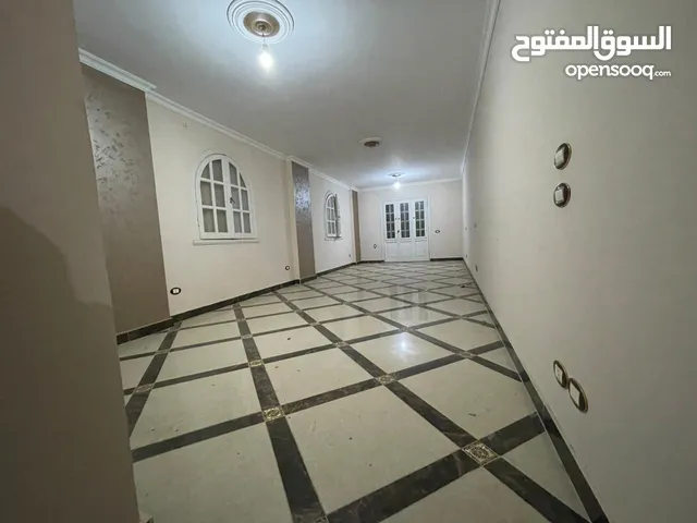 شقة للبيع 156 م ب سموحة شارع النصر الرئيسى بالقرب من فتح الله