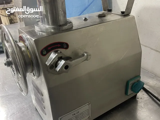 مفرمه لحمه TK 22 ومنشار لحمه إيطالي