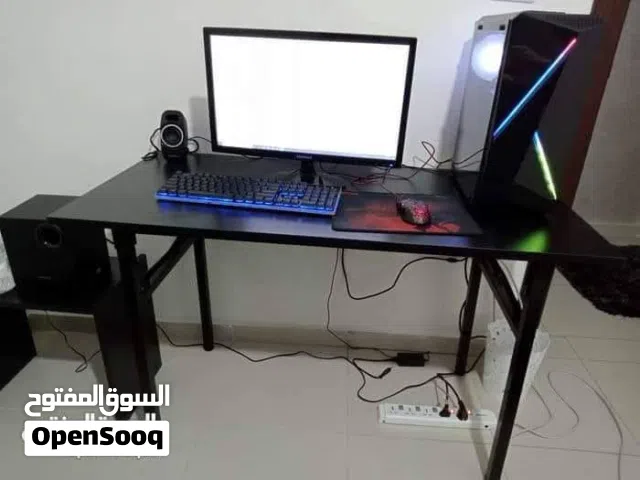 طاولات مكتب، كمبيوتر دراسة يمكن طيها يوجد توصيل