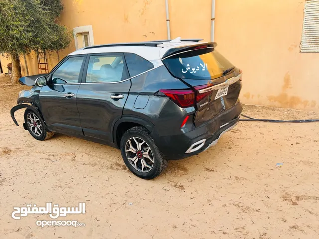 لي شراء السيارات التي بيها حوادث