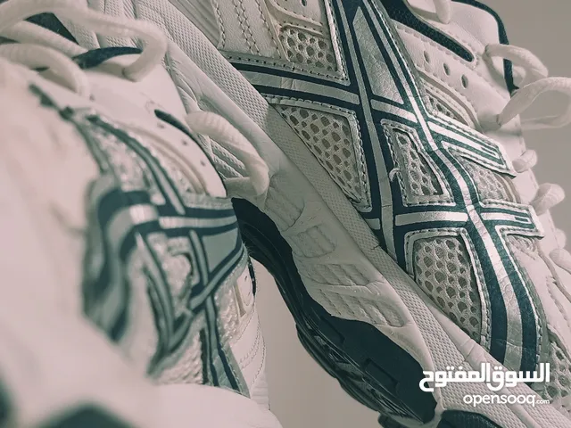 44 Sport Shoes in Baghdad