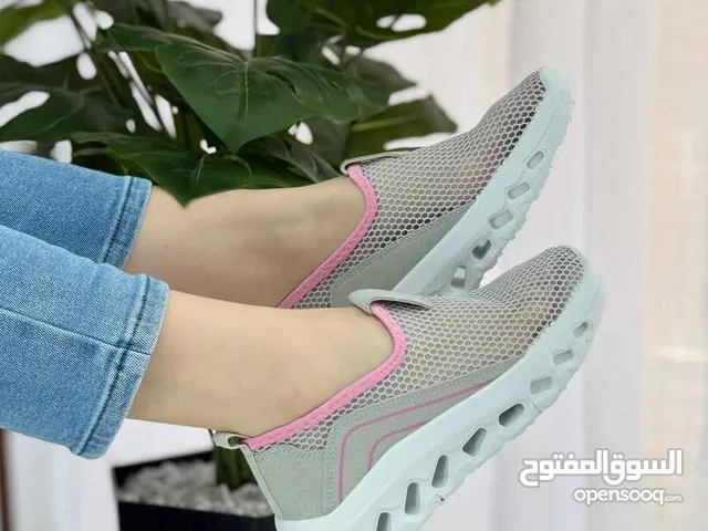 Other Sport Shoes in Algeria