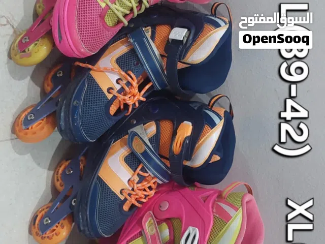 حذاء تزلج بعجلات (سكيت)