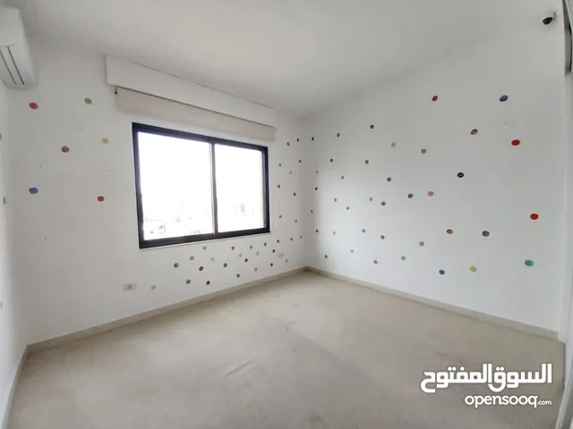375 m2 5 Bedrooms Apartments for Rent in Amman Um Uthaiena