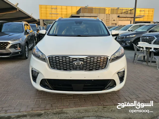 كيا سورينتو 2019 فل بانوراما  أوراق جمارك بحاله ممتازه