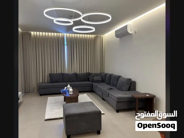 Modern Grey L-Shape Sofa in excellent condition. كنب زاوية مودرن
