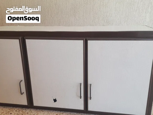 للبيع دلابين مطبخ جدد الاتنين الالمونيوم واحد كبير والثاني صغير الاتنين حاله جديده الصغير بس في شرخ