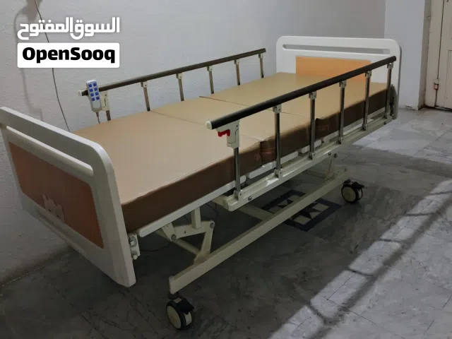 سرير طبي كهربائي شبه جديد مع ريموت وتحكم كامل – مناسب لكبار السن والمرضى مريح جدا نطيف استخدام اسبوع