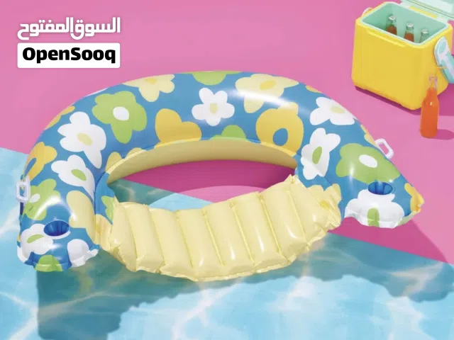 Pool toys/rings/life vest