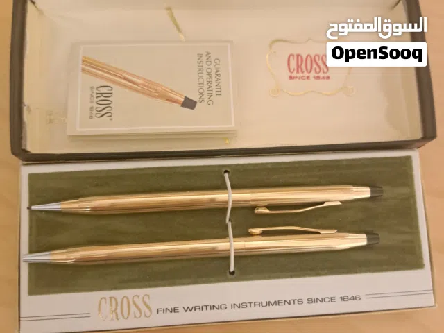 اقلام ذهبية ماركة كروس الشهيرة