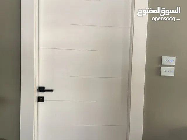 عروووض على أبواب الخشب