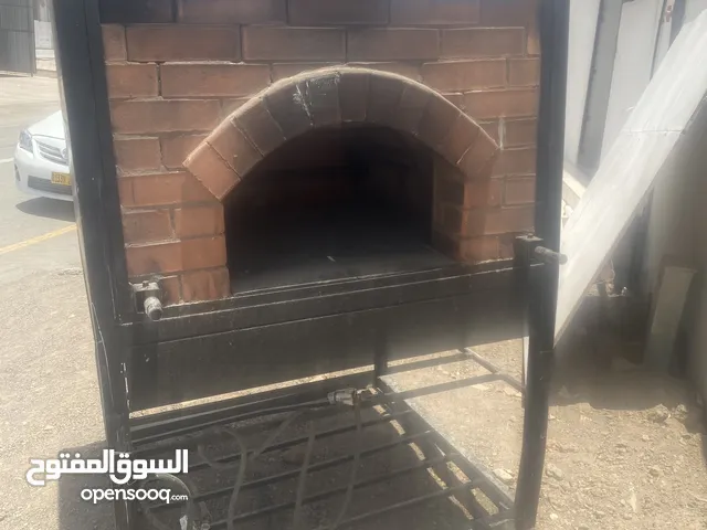 فرن بيتزا  وخلاطه  او عجانه للبيع
