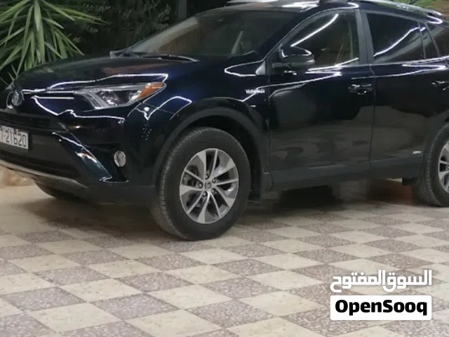 2018 تويوتا راف فور LUX