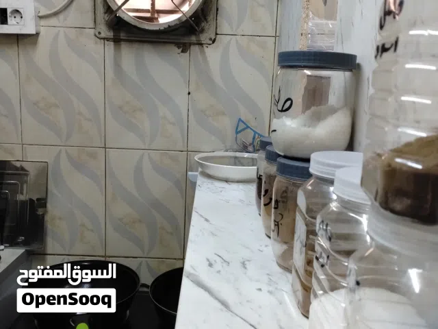 محل للبيع بقاله وسندويشات