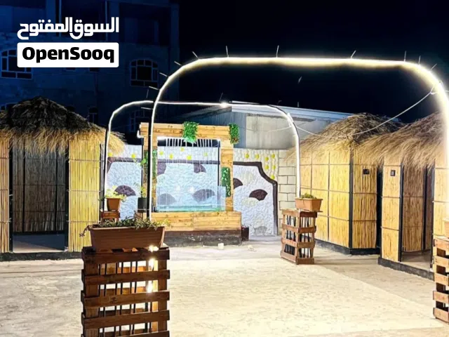 مطعم جاهز للبيـــــــــع في افضل وارقى  حي