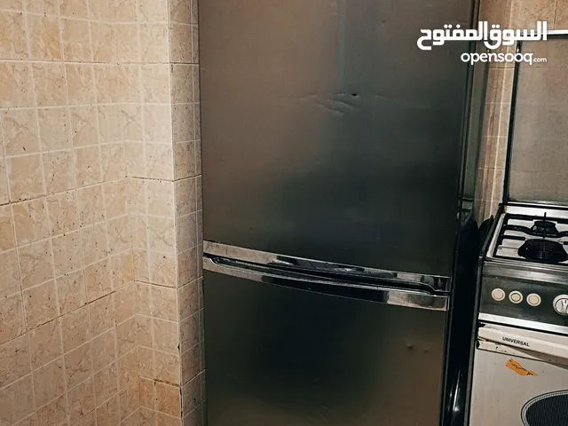 ثلاجة للبيع استعمال نظيف