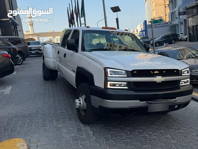 وانيت سلفارادو 3500 hd Chevrolet 3500 HD Pickup 4wheels 4doors double