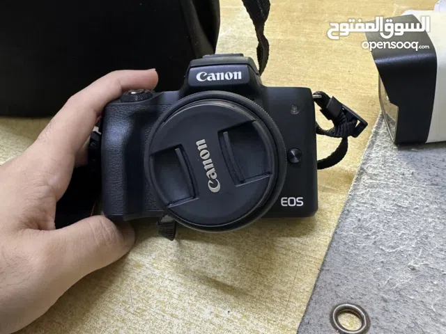 Canon eos M50 camera very clean