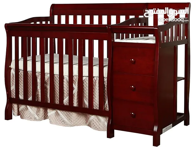 Juniors crib with drawers and mattress