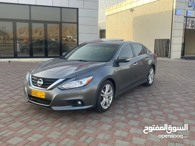 Used Nissan Altima in Al Batinah