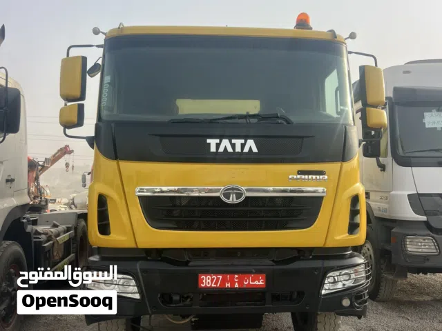 بيع سيارة من نوع تنكر مجاري 5000جالون موديل 2015