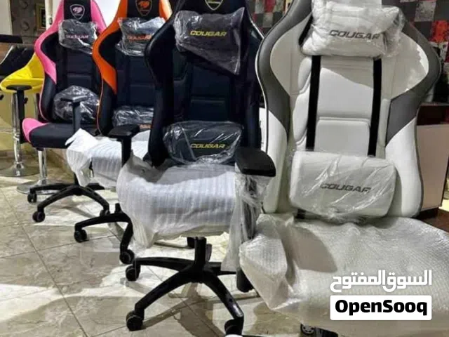 *استعد للانطلاق! كرسي جيمنج cougar فخم وأنيق لللاعبين المحترفين* - تصميم مريح وداعم للظهر والرق