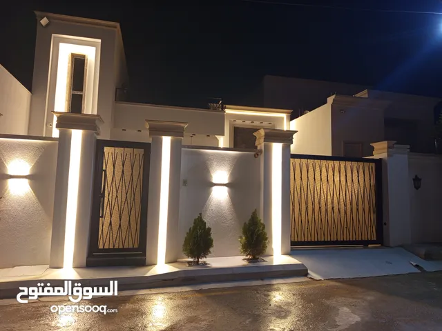194 m2 3 Bedrooms Villa for Sale in Tripoli Ain Zara