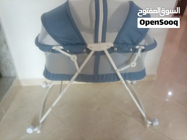 Baby next to me/ سرير بجانب الام