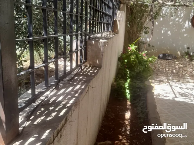 200 m2 5 Bedrooms Apartments for Rent in Amman Al Gardens