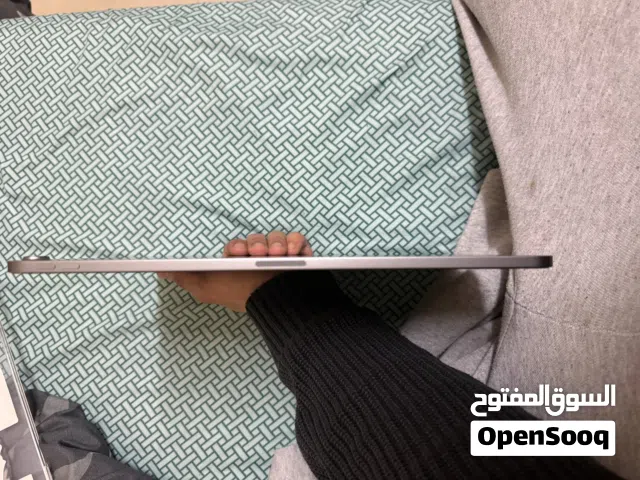 iPad Air M3 still new with box