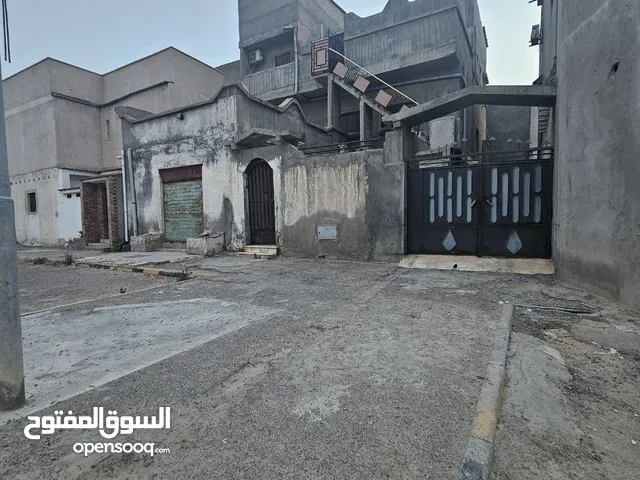 240 m2 More than 6 bedrooms Townhouse for Sale in Tripoli Hay Al-Islami