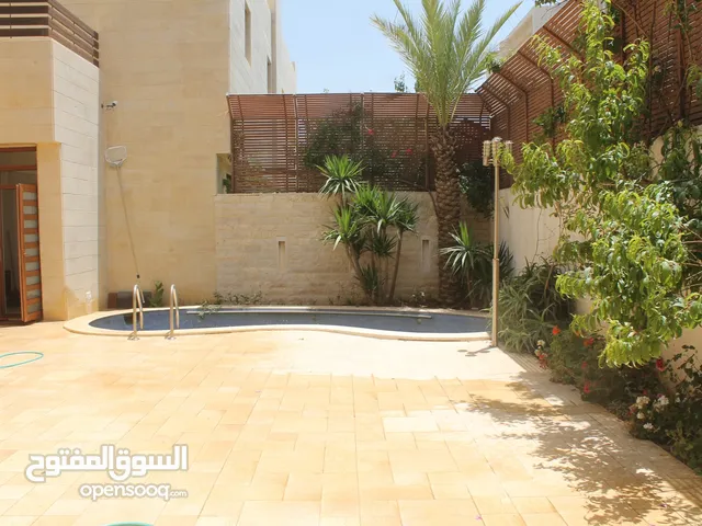800m2 4 Bedrooms Villa for Rent in Amman Dabouq