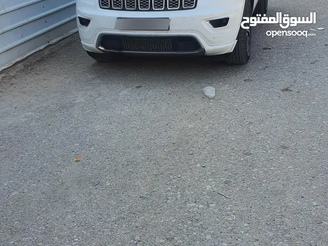 جيب شيروكي لمتد 2018 وارد امريكي محرك 3600 للبيع