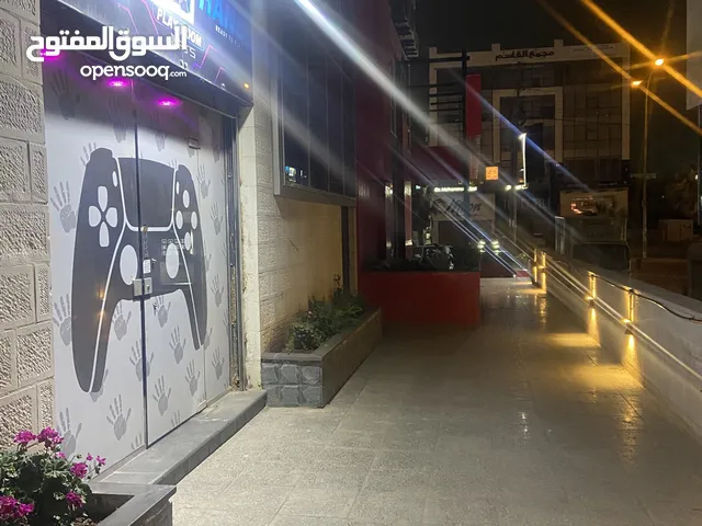محل بلاي ستيشن للبيع بجانب بن العميد شارع الاذاعة و التلفزيون