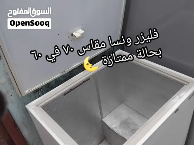 & للبيع  يوجد فليزر ونسا حجم وسط استعمال خفيف