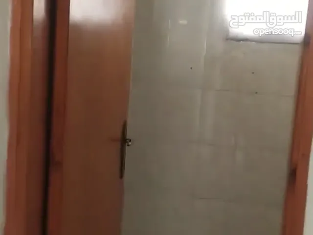 شقة للايجار واقعة في حي البساتين