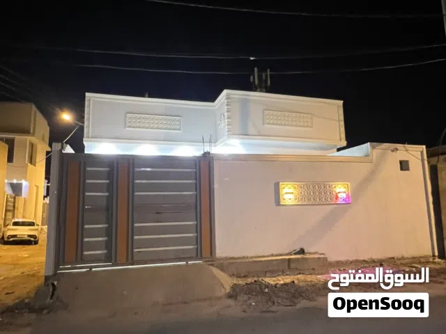 200 m2 2 Bedrooms Townhouse for Sale in Basra Abu Al-Khaseeb