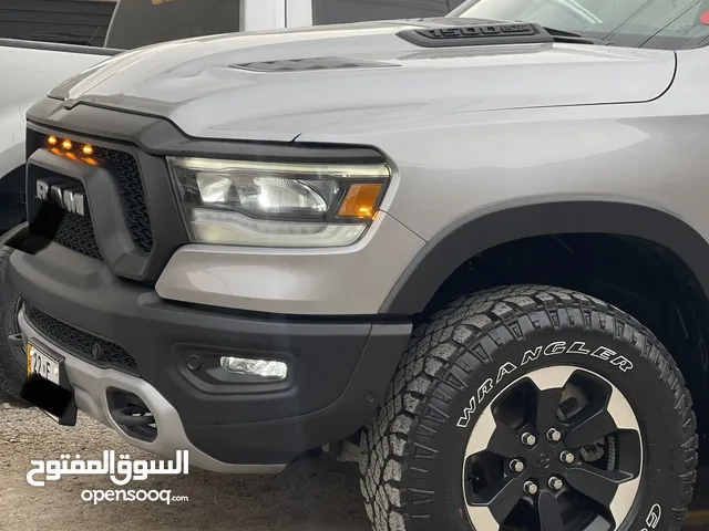دوج رام ريبل كلين موديل 2021 رقم ارييل السياره مكفوله من الشخط والبارد والتصليح سنويه بسمي والسياره